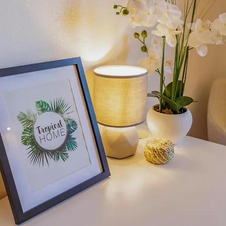 Stunning Countryside W Private Garden & Pool Villa