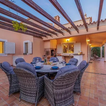 Willa Stunning Countryside W Private Garden & Pool Alte