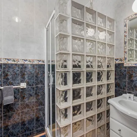 Stunning Countryside W Private Garden & Pool *