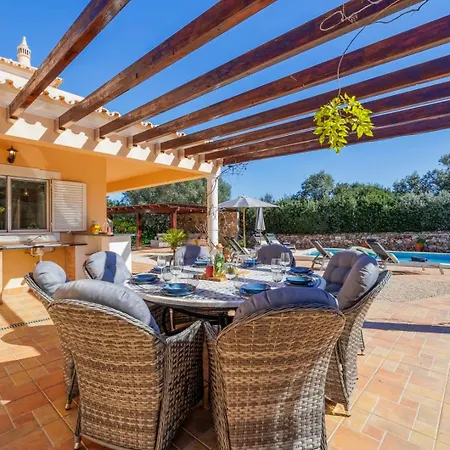 Stunning Countryside W Private Garden & Pool 알테