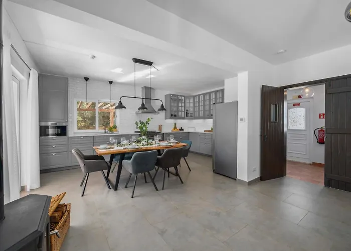 Stunning Countryside W Private Garden & Pool ヴィラ *