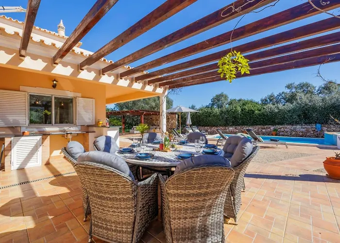 Stunning Countryside W Private Garden & Pool Alte
