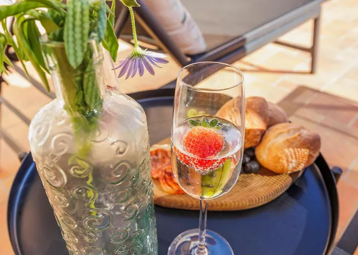 Stunning Countryside W Private Garden & Pool Villa